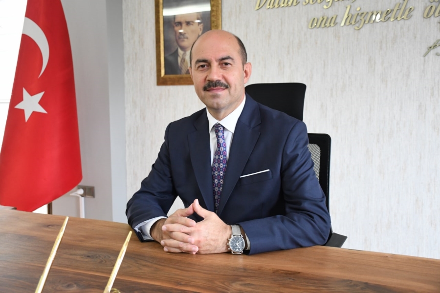 Terme Belediye Başkanı Ali Kılıç, Cumhuriyet Bayramı’nın 99. yıldönümü kutladı.