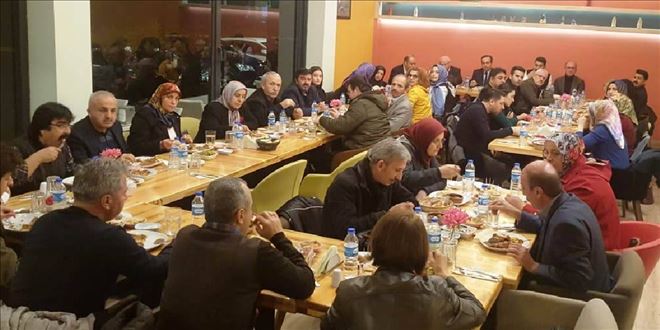 TÜRK EĞİTİM SEN BİRLİK VE DAYANIŞMA YEMEĞİNDE 