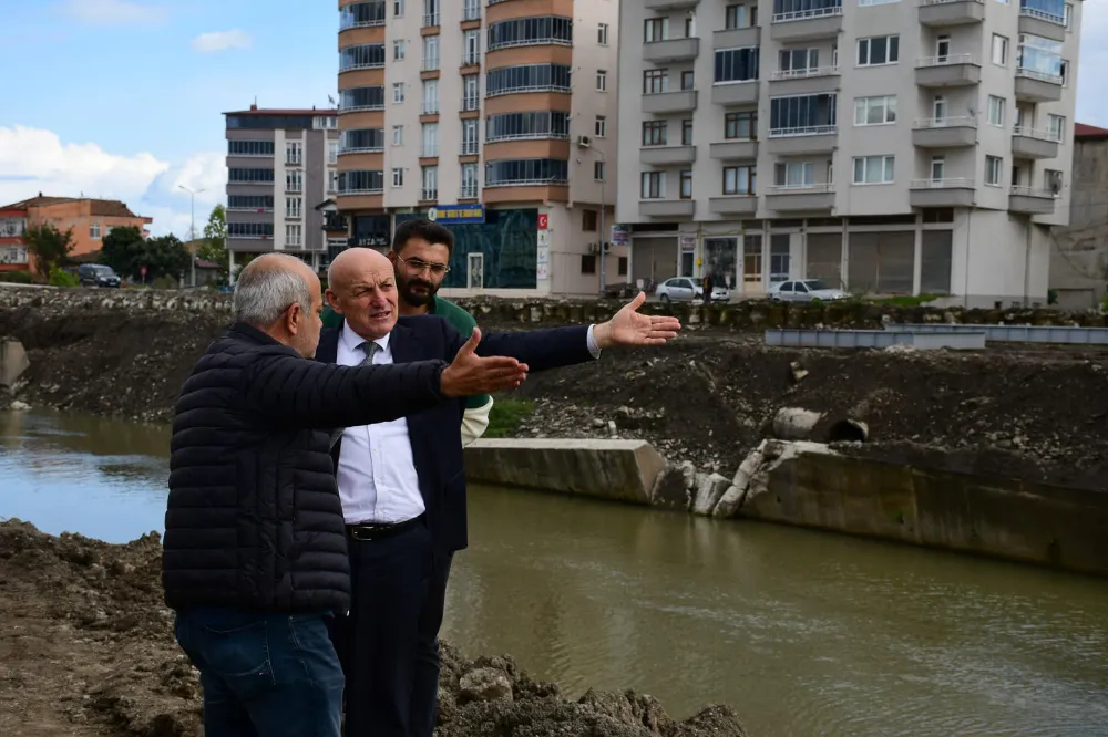 TERME’DE YAYA KÖPRÜSÜNÜN  MONTAJINA BAŞLADI