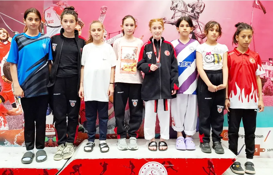 TERME TAEKWONDO  BAŞARIYA DOYMUYOR